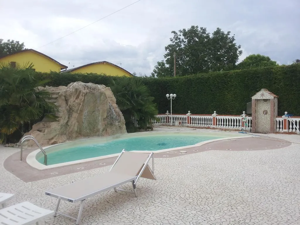 Borgo Dei Sensi Bed and Breakfast Casumaro